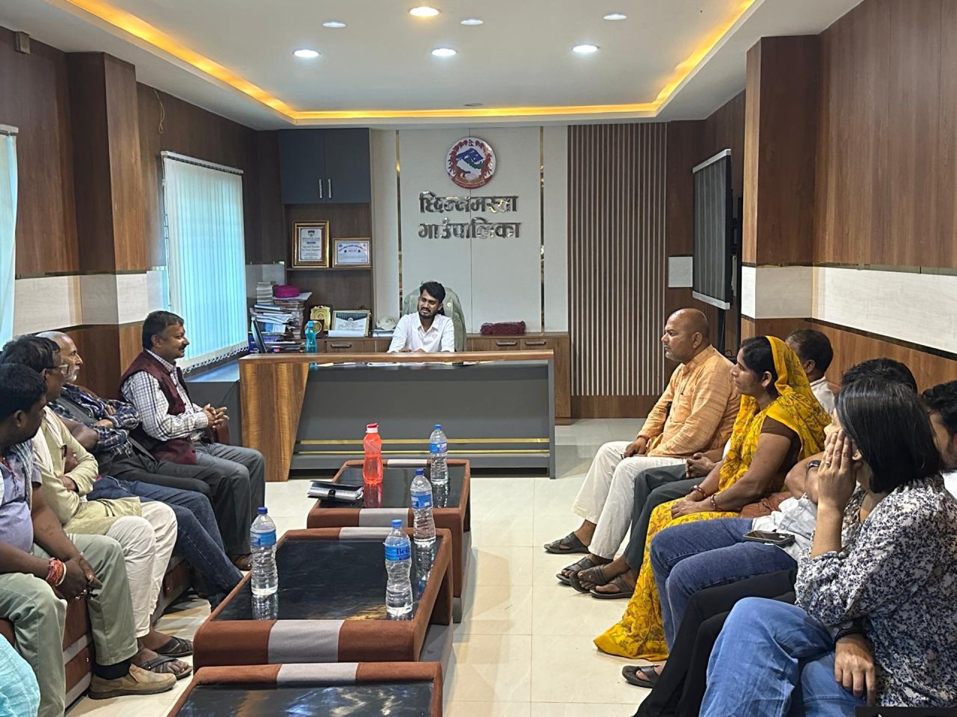 रुपनी–छिन्नमास्ता सडक निर्माण सम्पन्न गर्न पालिका अध्यक्षले भेटे आयोजना प्रमुखदेखि प्रधानमन्त्रीसम्म 